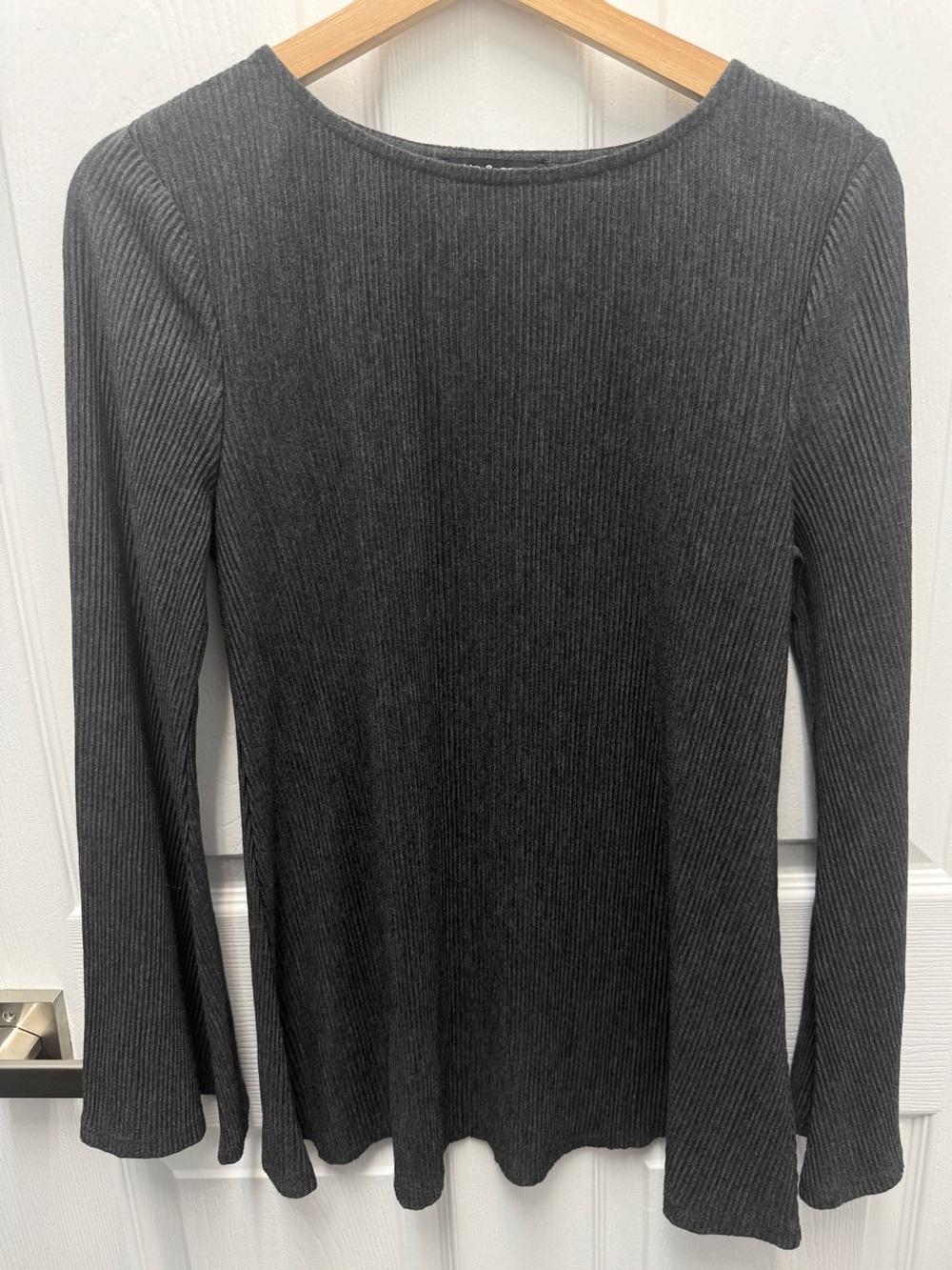 Cable & Gauge Ribbed Knit Tunic Top Charcoal Gray Boat Neck Bell Sleeve Small
